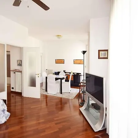 Apartment Ampio 8 Posti Letto